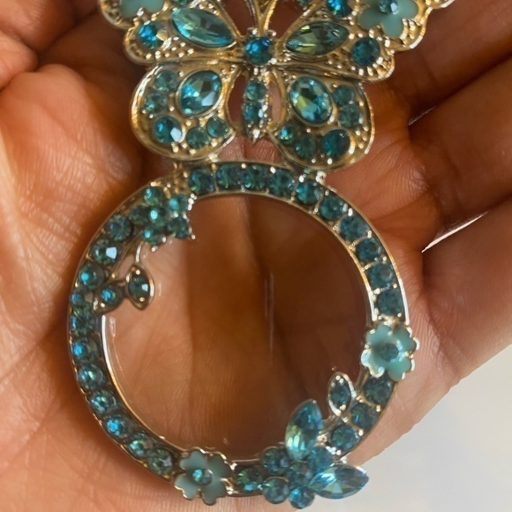 Austrian Crystal magnifying pendant necklace - Picture 5 of 6